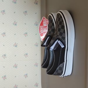 SOLD NWT Vans Kids Checkerboard Slip-On Shoes Kids Size 12